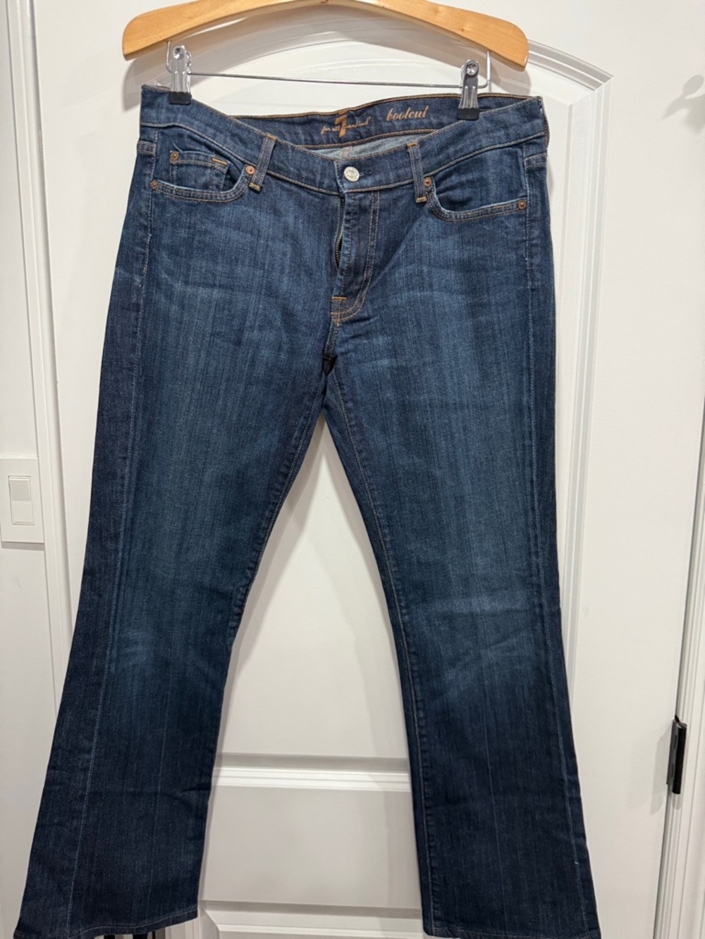 7 for all Mankind Dark Wash Bootcut Jeans- size 32
